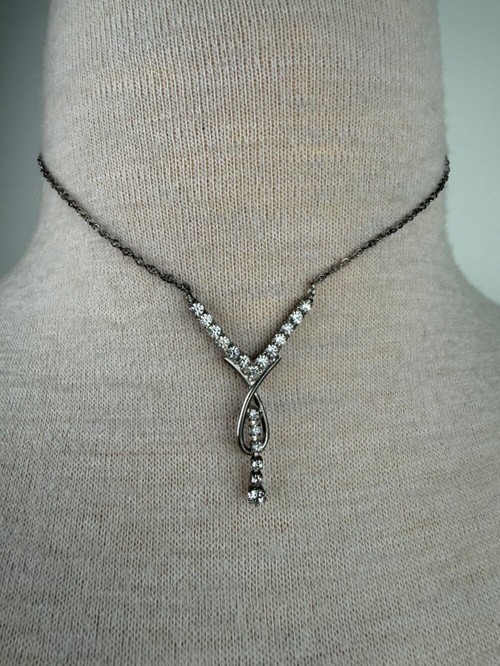 Silver Tone Rhinestone Drop Chain Choker Necklace 15"